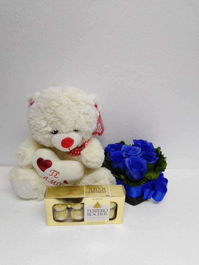 6 Rosas Azules en Caja Corazn, Bombones Ferrero Rocher 100Grs y  Peluche con corazn 30cm